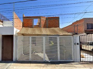 Casa de 3 habitaciones, Aguascalientes · Casa en Venta en Vista del Sol II, Aguascalientes