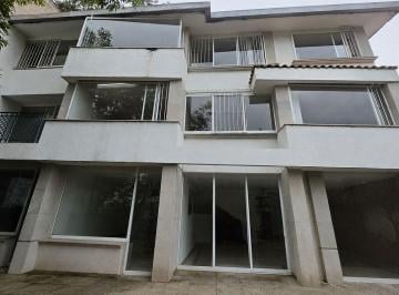 8cae6ed405fb2b3062947c78d13fb94551d6f1bb41dcd0cd2bc86d3a1a4bba97 · Espaciosa Residencia Familiar con Gran Potencial y Excelente Oportunidad de Prec