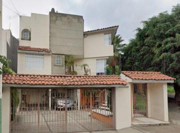 Casa de 5 habitaciones, Naucalpan de Juárez · Casa en Venta en Ciudad Satelite, Naucalpan de Juarez, Edomex