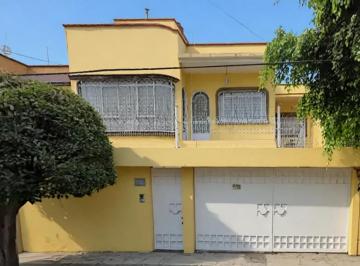 Casa de 4 habitaciones, Azcapotzalco · Casa en Venta en La Col. Nueva Santa Maria, Azcapotzalco, Cdmx