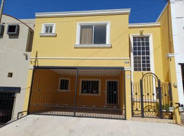Casa de 3 habitaciones, Monterrey · Casa en Renta Pedregal La Silla