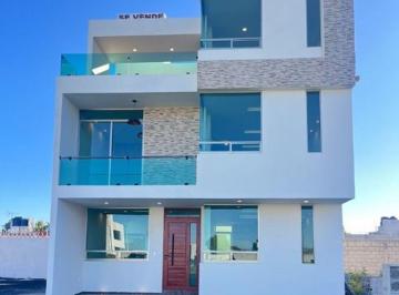Casa de 5 habitaciones, Pachuca · Casa en Venta con Roof Garden en Residencial Explanada Sur