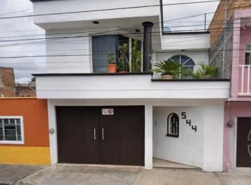 Casa de 3 habitaciones, Morelia · Casa en Venta en Las Flores, Morelia, Michoacan
