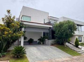 Casa en condominio de 4 habitaciones, Zapopan · Hermosa Casa Enfrente del Bosque de La Primavera en Diana Natura