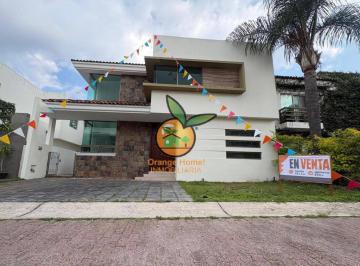 Casa en condominio de 4 habitaciones, Zapopan · Residencia en Venta en Jardín Real (Coto 6) Zapopan