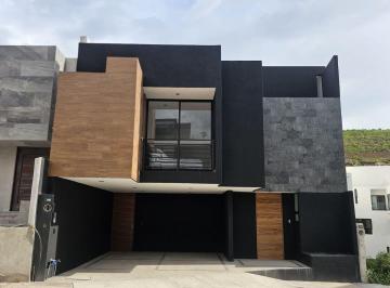 Casa de 4 habitaciones, San Luis Potosí · Casa en Venta en Lomas de Chapultepec