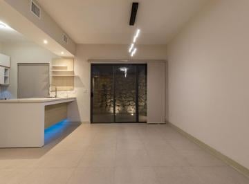 Casa · 130m² · 3 Recámaras · 2 Estacionamientos · Casa en Renta con Panales Solares en Savana Residencial