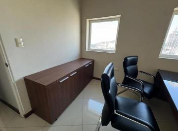 1 · Consultorio en Renta Torre Ave
