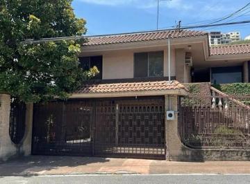1 · Casa en Venta Vista Hermosa Mty