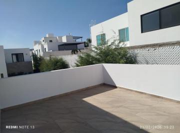 Casa en condominio · 155m² · 2 Recámaras · 2 Estacionamientos · Venta de Casa en Altos Juriquilla de 3 Habitaciones