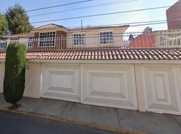Casa de 5 habitaciones, Metepec · Venta de Casa Iztaccihuatl Xinantecatl Metepec Estado de Mexico