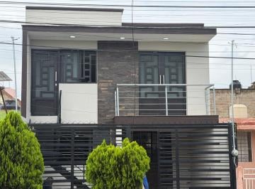 Dúplex de 3 habitaciones, Zapopan · Casa en Renta Planta Alta Villas de La Loma, Calandrias