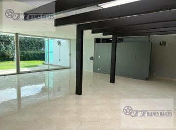 Casa · 390m² · 4 Recámaras · 2 Estacionamientos · Casa en Renta, Tecamachalco en Buen Estado, Listo Para Ocupar