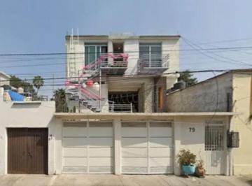 Casa de 3 habitaciones, Azcapotzalco · Venta de Casa en Claveria, Azcapotzalco / Cdmx