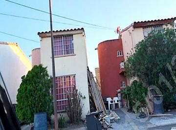 Casa de 3 habitaciones, Reynosa · Se Vende Casa de Dos Niveles