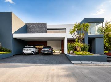 Casa de 6 habitaciones, Morelia · Casa en Venta en Club de Golf Tres Marías, Morelia