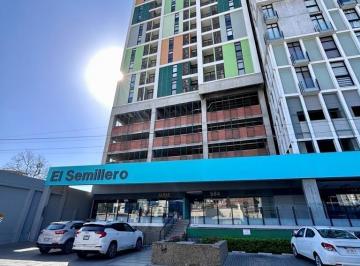 Edificio · Departamento en El Semillero en Monterrey Nl