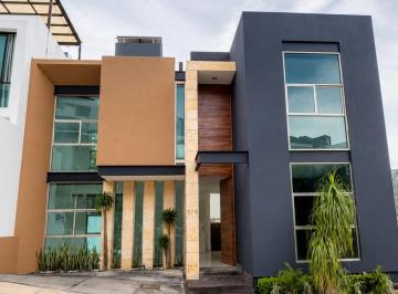 Casa de 4 habitaciones, Morelia · Casa en Venta en Lindavista, Tres Marías, Morelia