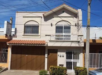 Casa de 3 habitaciones, Mazatlán · Casa en Renta en Mazatlán, Zona Centrica, 3 Recámaras Amueblada