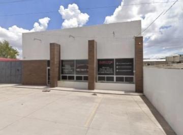 Local comercial · 1500m² · 6 Estacionamientos · Local en Nombre de Dios