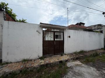 Casa · 105m² · 2 Recámaras · 2 Estacionamientos · Casa en Venta en Zona Centro, Veracruz, Ver.