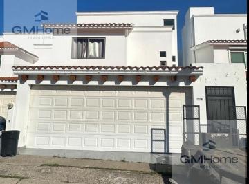 Casa · 250m² · 3 Recámaras · 2 Estacionamientos · Casa en Renta en El Cid