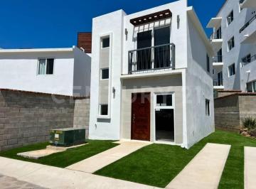 Casa · 68m² · 2 Recámaras · 1 Estacionamiento · Rcv - 1563 Venta Casa Nueva, 2 Niveles, 2 Recámaras Frente Al Mar