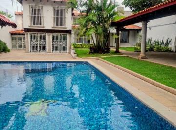 Casa de 3 habitaciones, Cuernavaca · Casa Sola con Alberca en Vista Hermosa en Cuernavaca Morelos