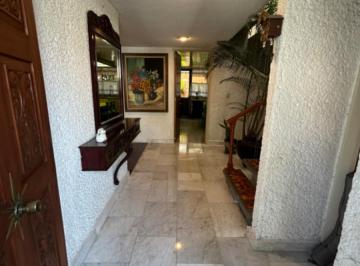 1 · Casa en Venta en Hacienda de Echegaray, Naucalpan de Juárez: Amplio Espacio y Ubicación Privilegiada