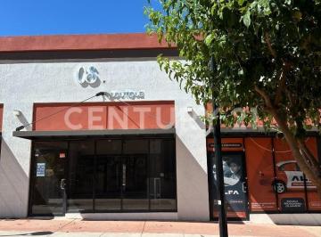 Local comercial · 71m² · 317 Estacionamientos · Local en Venta en Zona Reliz en Paseo Travessia