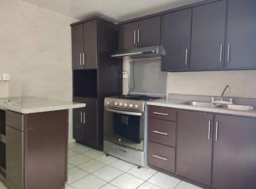 Casa de 4 habitaciones, Tlalnepantla de Baz · Casa en Renta en Bellavista Satélite