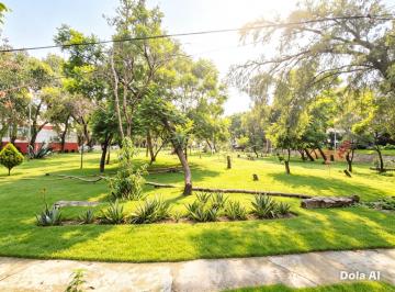 Casa · 260m² · 3 Recámaras · 2 Estacionamientos · Casa en Venta en Ciudad Satelite con Vigilancia 24 Horas