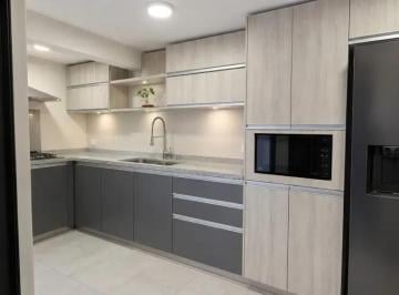 1 · Casa en Venta en Santa Ana Tlapaltitlán, Toluca: Amplios Espacios en Comunidad Privada