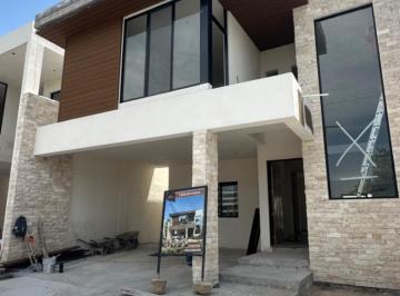 1 · Estrena Casa de 4 Recámaras Enseterra
