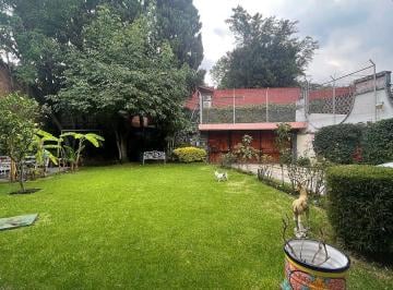 f0000d03b881b32c99a358874b84d63843535c67fa52a6912b39764e4441ec5e · Casa en Venta en Chimalistac con Amplio Jardin en Calle Cerrada Santa