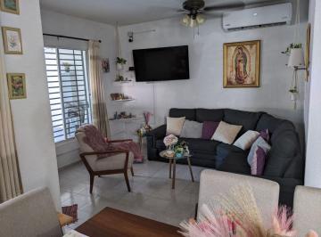 Casa de 3 habitaciones, Cancún · Casa en Venta 3 Recámaras, Excelente Ubicación, Av La Luna, Santa Fe, Cancún