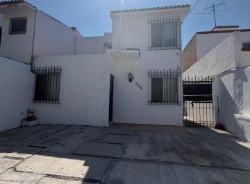 Casa de 3 habitaciones, Querétaro · Casa en Venta en Quintas del Marques Centro de Queretaro