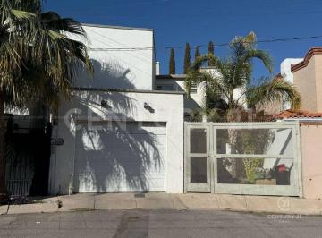 Casa · 194m² · 4 Recámaras · Casa en Renta en Los Huertos Ll, Chihuahua, Chih.