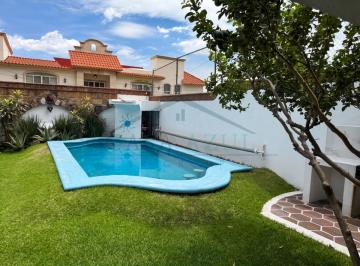 Casa de 4 habitaciones, Cuernavaca · Casa en Renta, Fraccionamiento Villas del Lago, Cuernavaca.