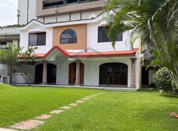Casa de 4 habitaciones, Cuernavaca · Casa en Renta, Fraccionamiento con Seguridad, Villas del Lago Cuernavaca.