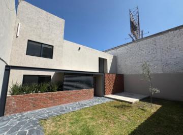 1 · Casa Estilo Minimalista en Renta de 4 Recámaras en Álamos 3ra Sección en Querétaro!
