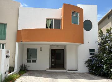 Casa en condominio de 3 habitaciones, Querétaro · Casa en Renta en Querétaro Centro Sur en Condominio