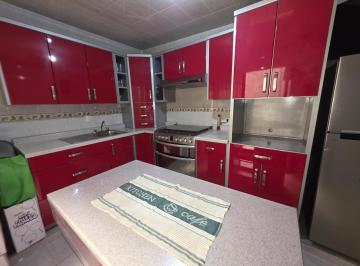 Casa · 163m² · 3 Recámaras · 2 Estacionamientos · Casa en Venta 3 Niveles. Col. Alvaro Obregon Iztapalapa