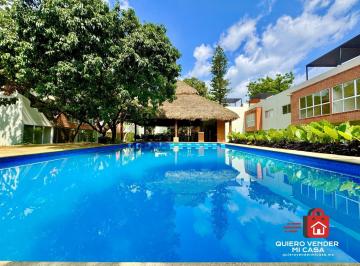 Casa · 140m² · 3 Recámaras · 1 Estacionamiento · Casa de Descanso en Yautepec Alberca, Pádel, Gym y Roof Garden Privado