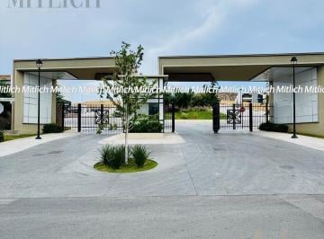 Terreno / Lote · 409m² · Terreno Residencial en Venta Vistas de San Charbel $5,728,000.