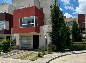 Casa en condominio de 3 habitaciones, Toluca · Linda Casa en Renta en Villa Toscana III Aeropuerto de Toluca a 40 Min Cdmx