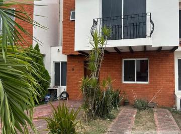Casa · 120m² · 3 Recámaras · 2 Estacionamientos · Casa en Renta en La Joya