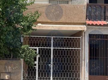 Casa · 89m² · 4 Recámaras · 1 Estacionamiento · Casa en Venta en Oceanía Boulevares