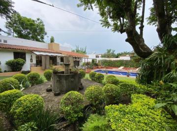 Casa · 150m² · 2 Recámaras · 2 Estacionamientos · Casa en Fraccionamiento en Lomas de Jiutepec Jiutepec - Crb - 1321 - Fr