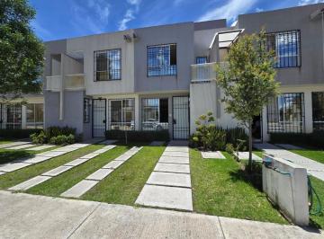 Casa en condominio · 68m² · 3 Recámaras · 1 Estacionamiento · Casa en Venta en La Florida II, Otzolotepec, Estado de México. - (4)